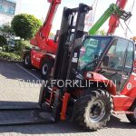 material-handling-equipment-rough-terrain-forkliftMANITOU-MC-30-2F400—1_big–16111223140820807300