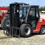 Manitou_forklift_in_Munich